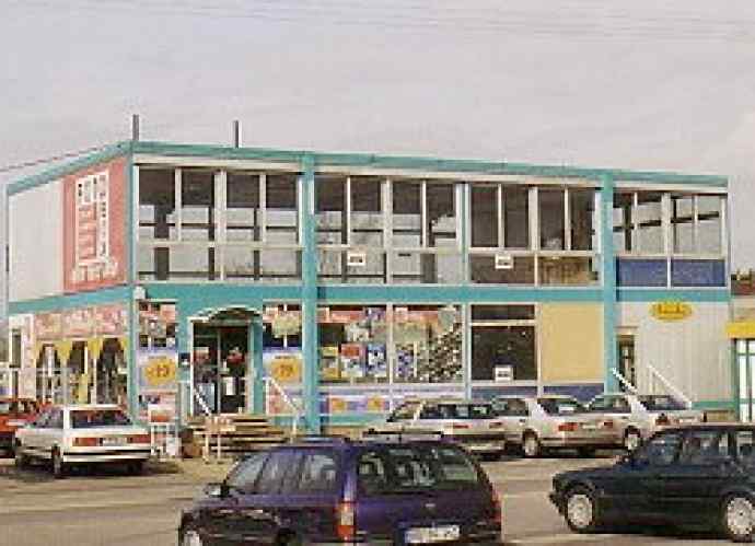 Glashaus im Jahr 2002 - stark sanierungsbedürftig