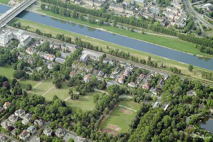 Oststadt von Mannheim in direkter Nachbarschaft des Luisenparks sowie des Neckars